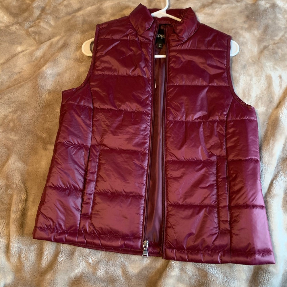 Burgundy Express Puffer Vest Size Small